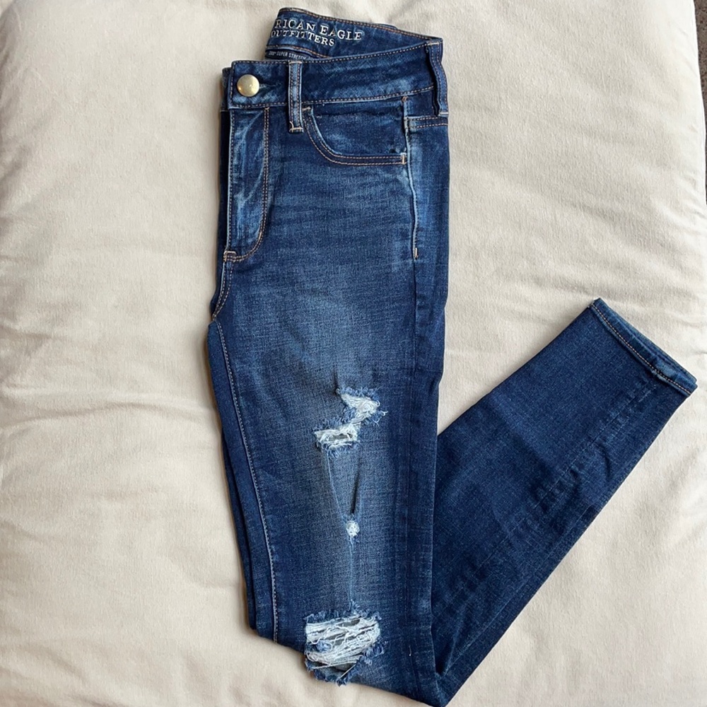 American Eagle dark wash High-Rise Jegging (4 Regular)